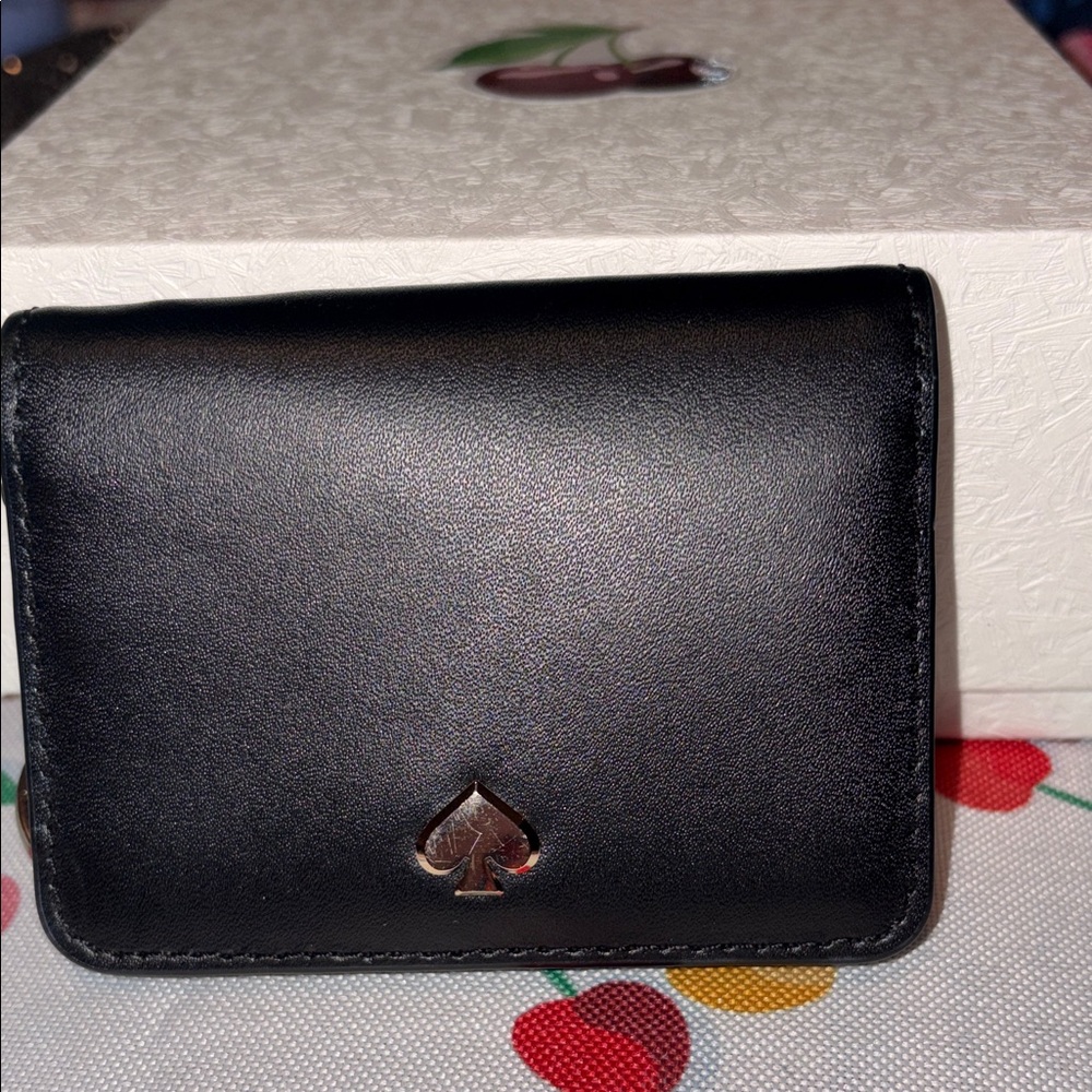 Kate Spade Black Leather Card Holder /Wallet EUC - Picture 2 of 6